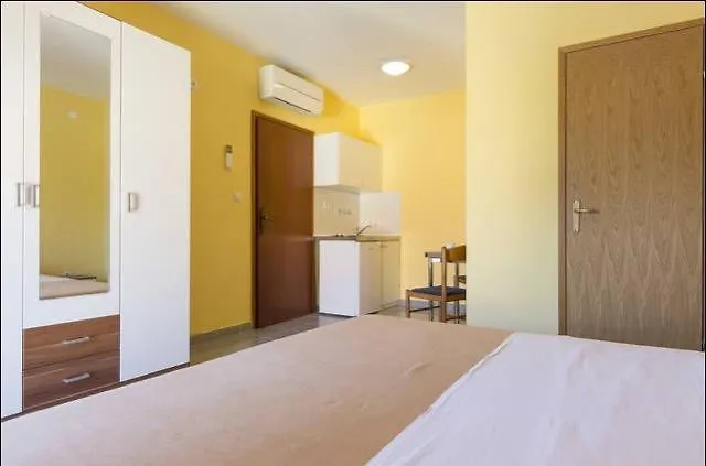Triglav Studio Apartments Punat