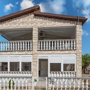 https://apartmani-prpic.hotelinzadar.com