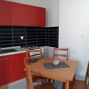 https://apartman-lilly-lovran.in-istria.net