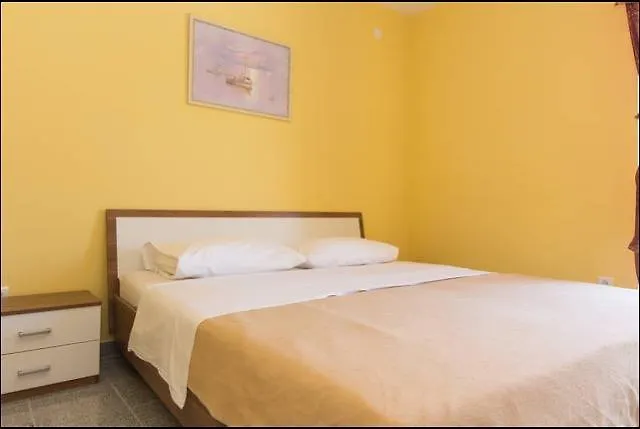 Triglav Studio Apartments Punat 0*,  Hırvatistan