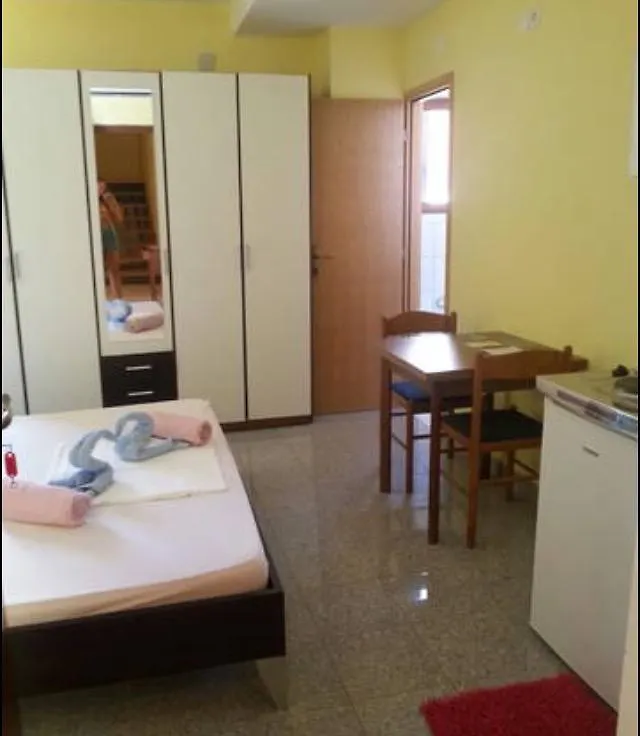 Triglav Studio Apartments Punat 0*,  Hırvatistan