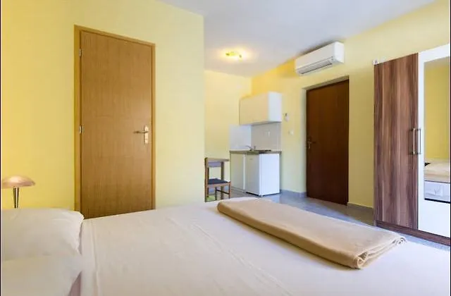 Triglav Studio Apartments Punat